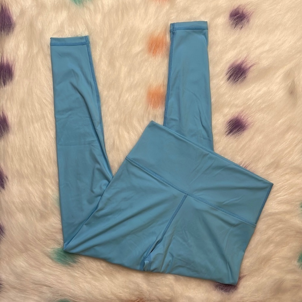 Eqyl Woman’s Hi Rise Baby Blue Leggings‎ Medium